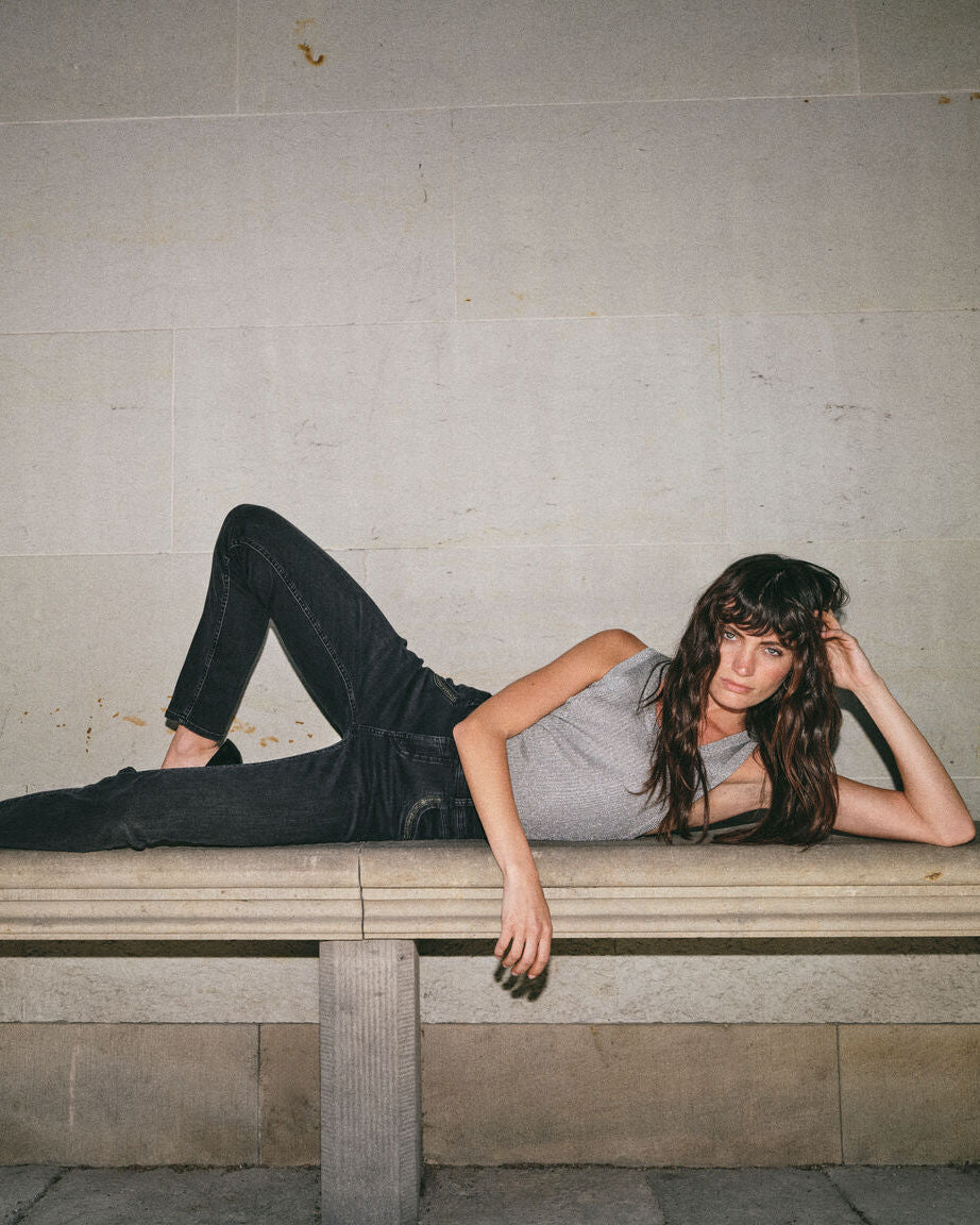 Modelshot / Black / Detail